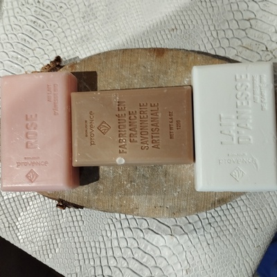 Lot de 3 savons naturel au lait d'ânesse bio et beurre de karité bio